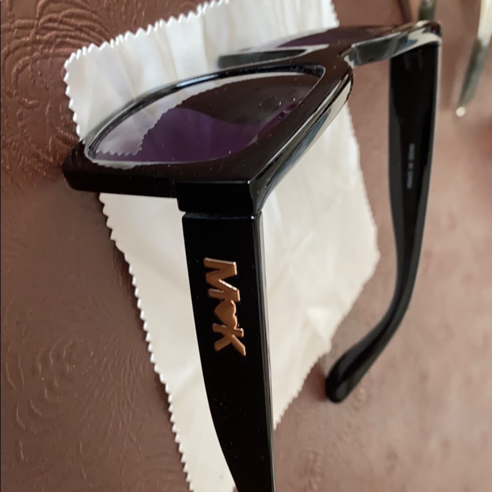 MK SUNGLASSES